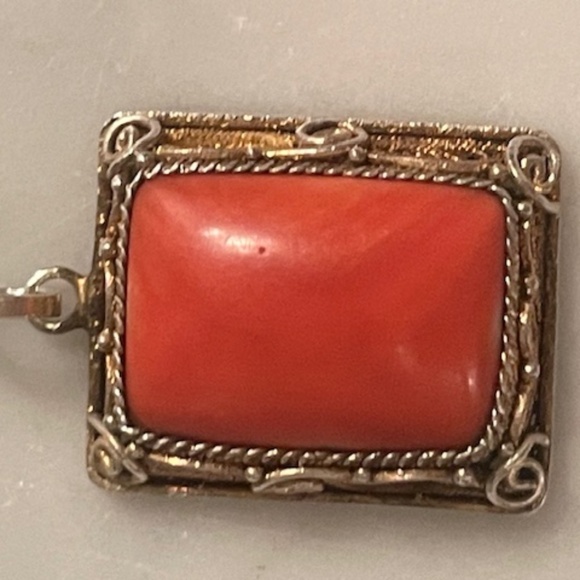 Red Coral Vintage Genuine Silver Pendant - Picture 7 of 11